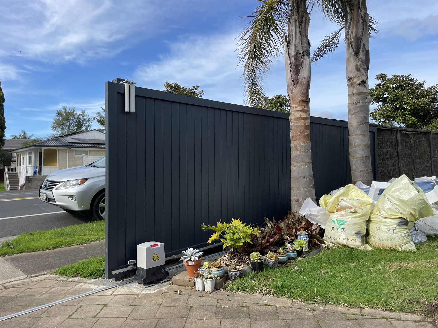 Aluminium Driveway Gate