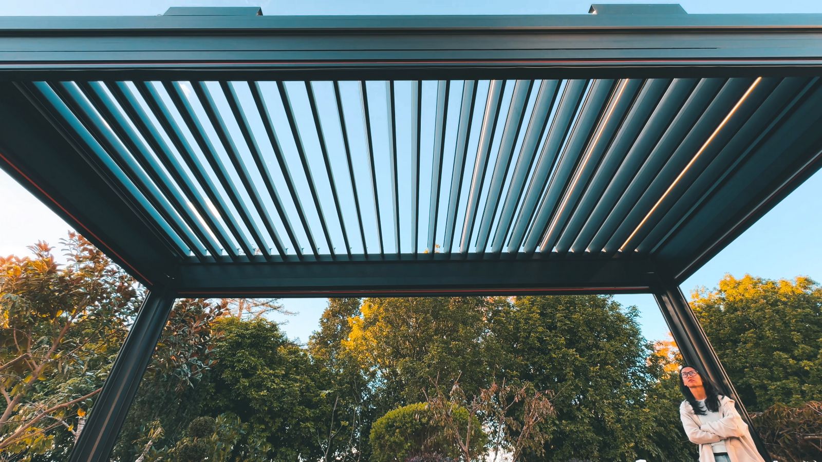 Freestanding Motorised Louvre Roof | Durable & Waterproof | HomeX