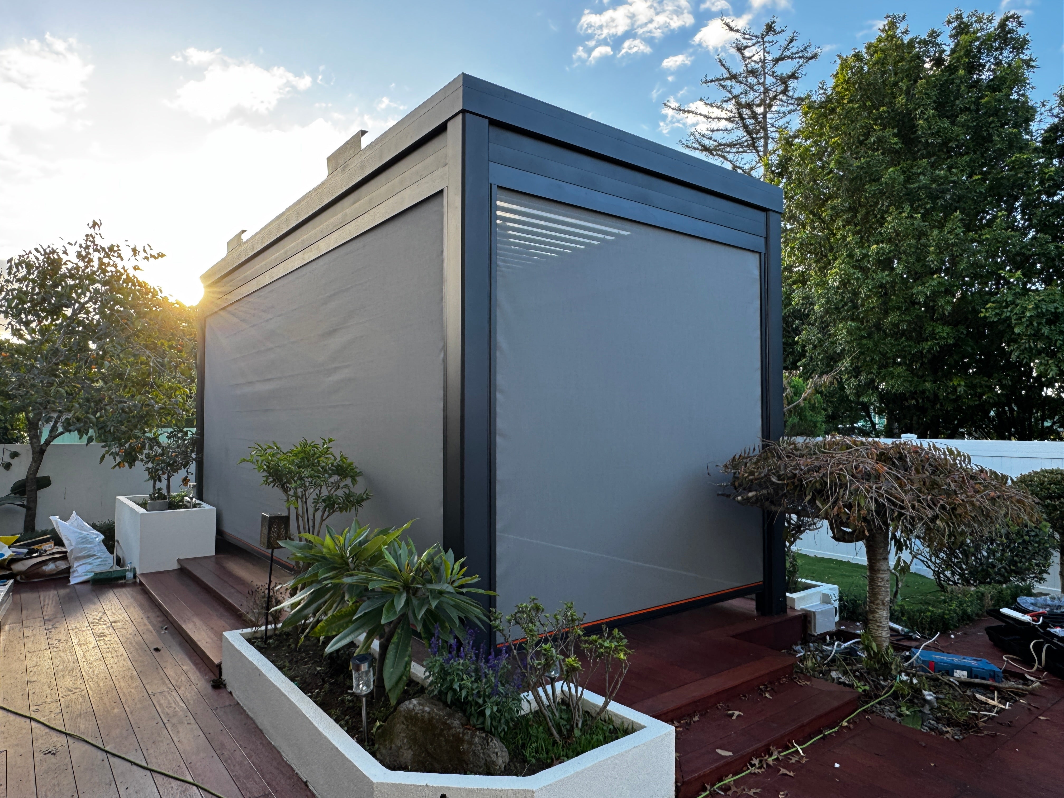 Freestanding Motorised Louvre Roof | Durable & Waterproof | HomeX
