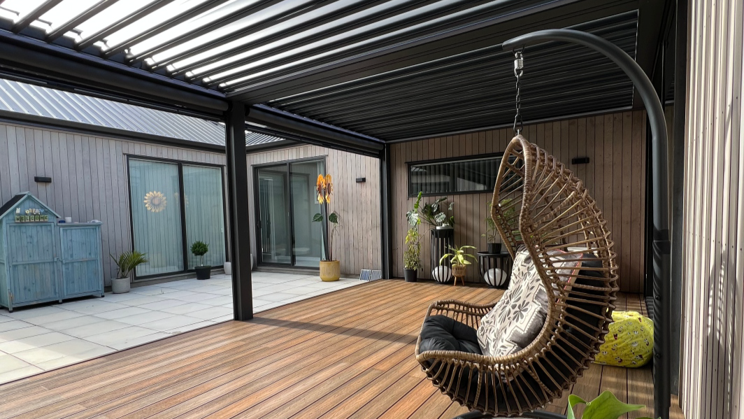 Freestanding Motorised Louvre Roof | Durable & Waterproof | HomeX