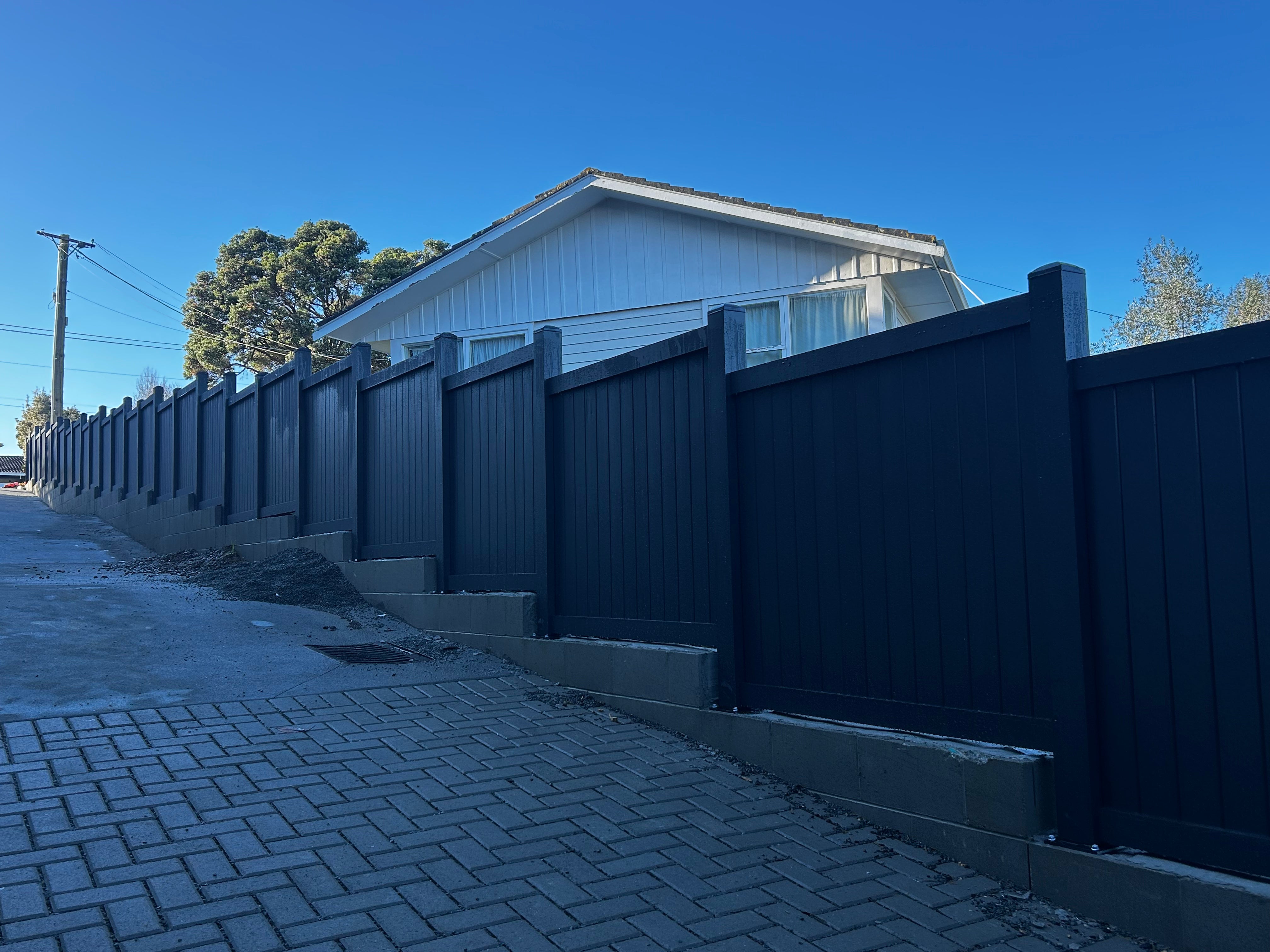 Aluminium Fencing — Supply & Install Package